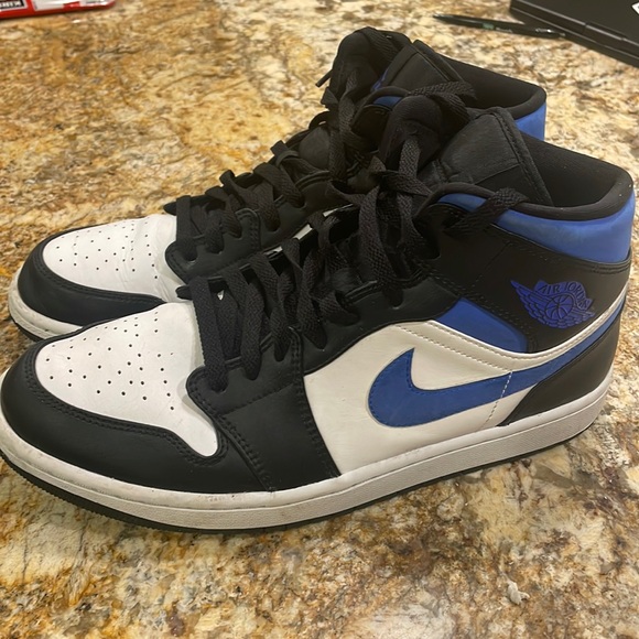Air Jordan 1 Mid mens - Picture 1 of 10